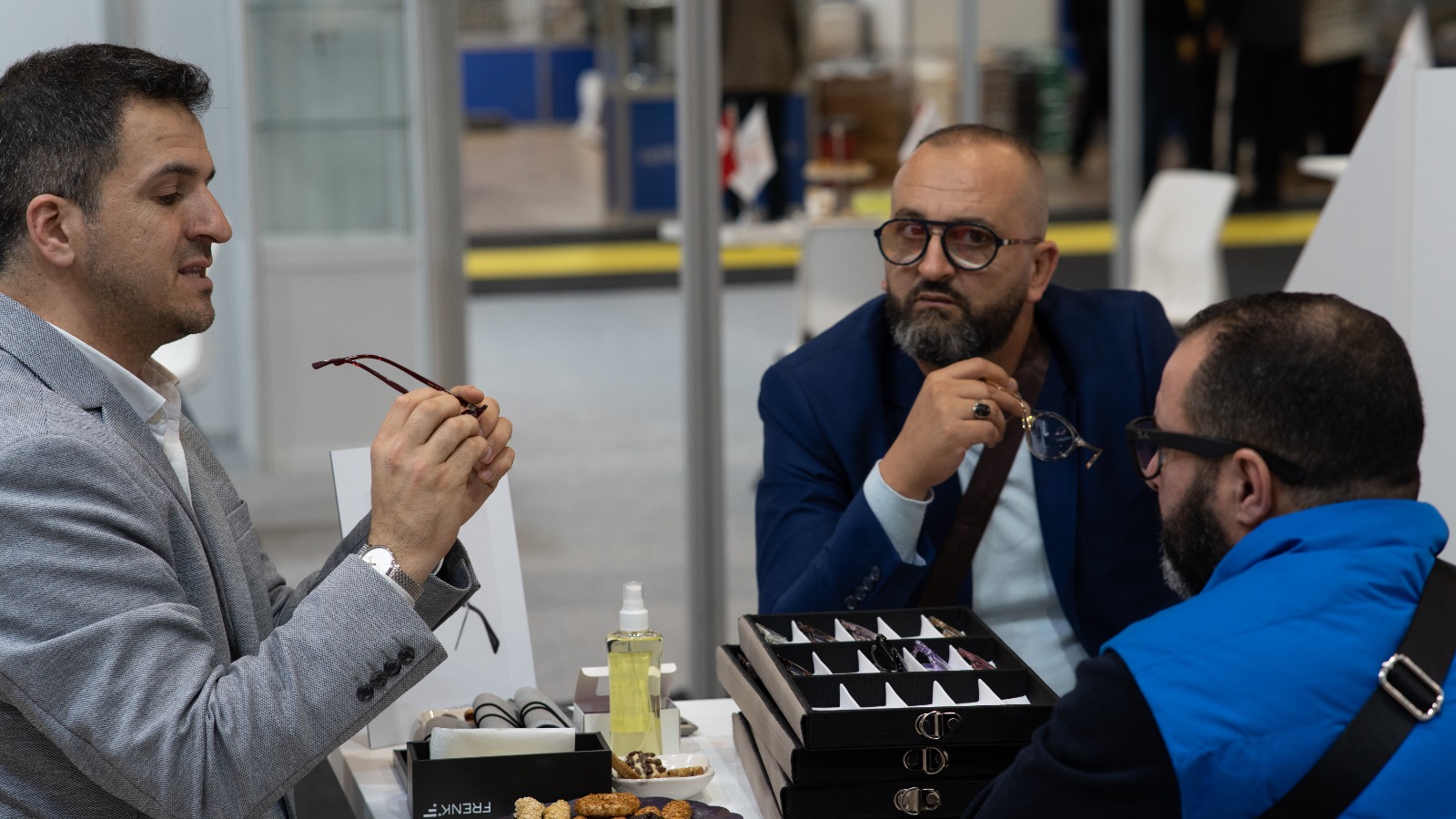 2023 Silmo Fuarı || Anatolia Ventures Optik | Erkek Gözlüğü Üretim, Kadın Gözlüğü Üretim, Çocuk Gözlüğü Üretim, Kolej Gözlüğü Üretim, Okuma Gözlüğü Üretim, Unisex Gözlüğü Üretim, Güneş Gözlüğü Üretim , Köprül Gözlüğü Üretim,  Erkek Gözlüğü, Kadın Gözlüğü, Çocuk Gözlüğü, Kolej Gözlüğü, Okuma Gözlüğü, Unisex Gözlüğü, Güneş Gözlüğü, Frenk Gözlüğü, Frenk Metal Gözlüğü, Frenk Okuma Gözlüğü, Frenk Güneş Gözlüğü, Köprül Gözlüğü