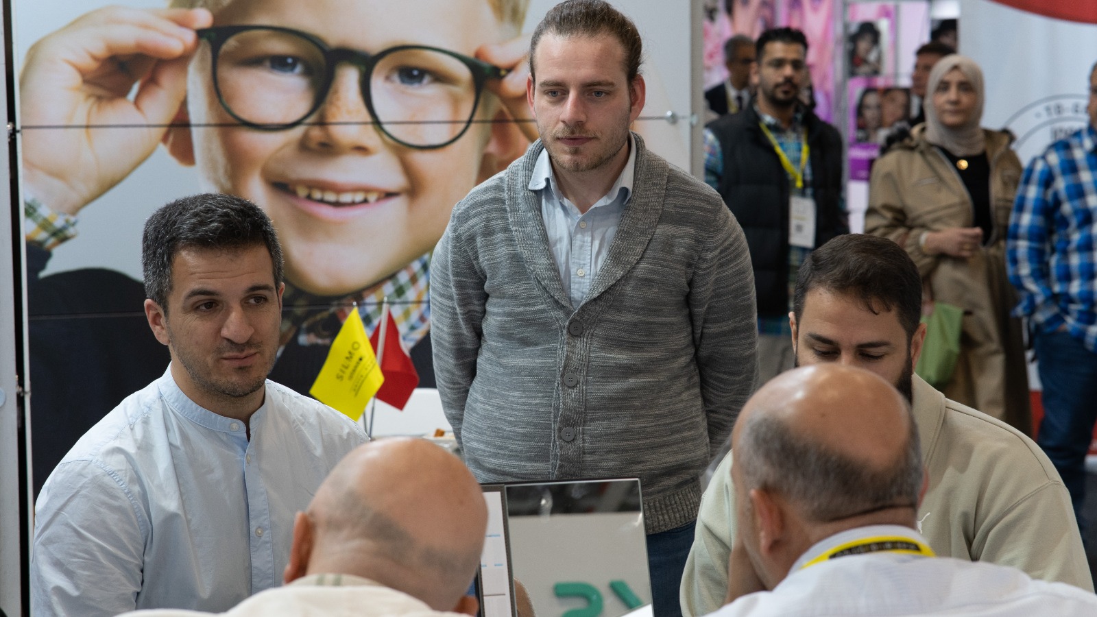 2023 Silmo Fuarı || Anatolia Ventures Optik | Erkek Gözlüğü Üretim, Kadın Gözlüğü Üretim, Çocuk Gözlüğü Üretim, Kolej Gözlüğü Üretim, Okuma Gözlüğü Üretim, Unisex Gözlüğü Üretim, Güneş Gözlüğü Üretim , Köprül Gözlüğü Üretim,  Erkek Gözlüğü, Kadın Gözlüğü, Çocuk Gözlüğü, Kolej Gözlüğü, Okuma Gözlüğü, Unisex Gözlüğü, Güneş Gözlüğü, Frenk Gözlüğü, Frenk Metal Gözlüğü, Frenk Okuma Gözlüğü, Frenk Güneş Gözlüğü, Köprül Gözlüğü